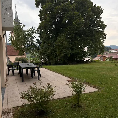 La Maison Pres De La Fontaine Paisible 1 Bed & Breakfast 3*